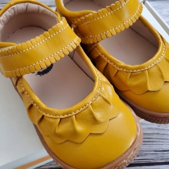Livie and Luca Ruche Mary Jane Shoes Butterscotch NIB - Picture 9 of 12